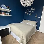 Lovely Small In 'de Pijp' Amsterdam