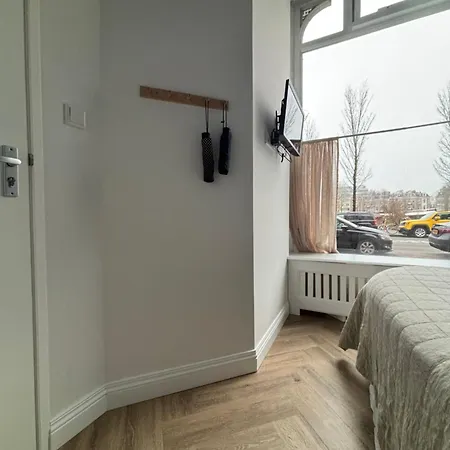 Lovely Small In 'de Pijp' 3*