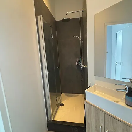 Гостевой дом Lovely Small In 'de Pijp' Амстердам