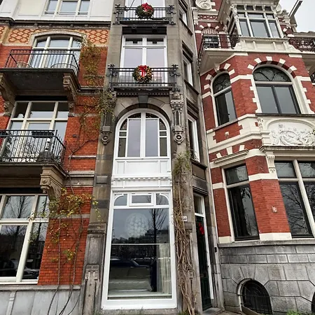 Lovely Small In 'de Pijp' Гостевой дом