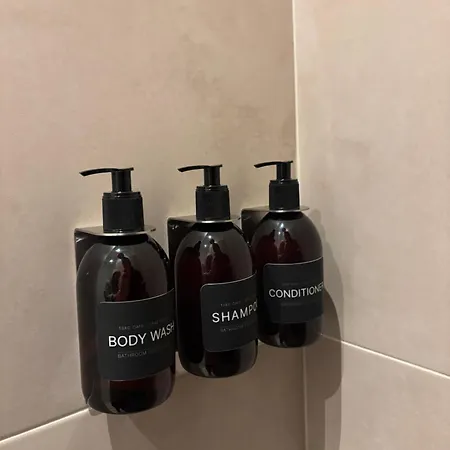 Гостевой дом Lovely Small In 'de Pijp'