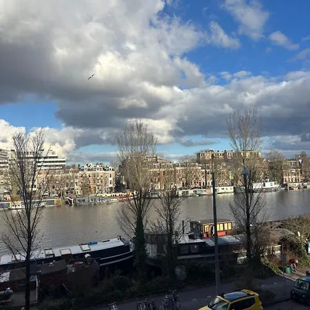 Lovely Small In 'de Pijp' Амстердам