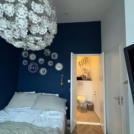 Lovely Small In 'de Pijp'