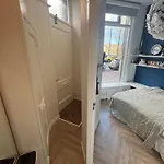 Lovely Small In 'de Pijp' Amsterdam